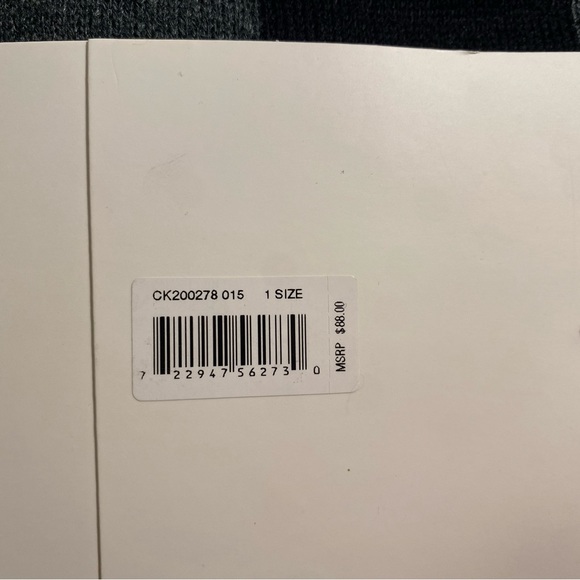 Calvin Klein 2-piece set Hat and Scarf - Picture 8 of 8